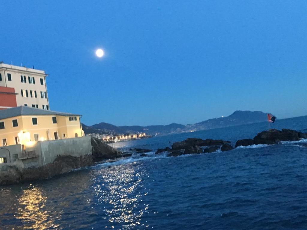 Casa Delle Sirene 5 Minuti Mare Boccadasse Genua
